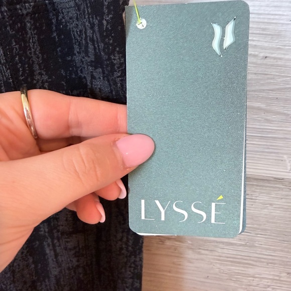 NWT Lyssé High Waist Leggings XS Black Ash Abstract Print Shaping - Picture 4 of 8